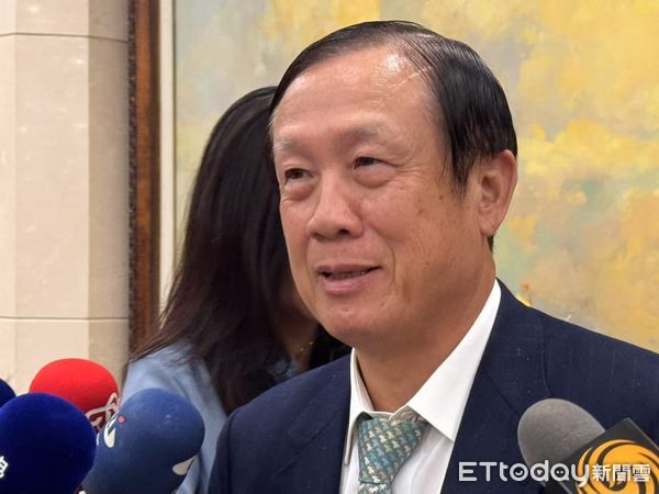 ▲▼  賴正鎰、周錫瑋           。（圖／記者任以芳攝）