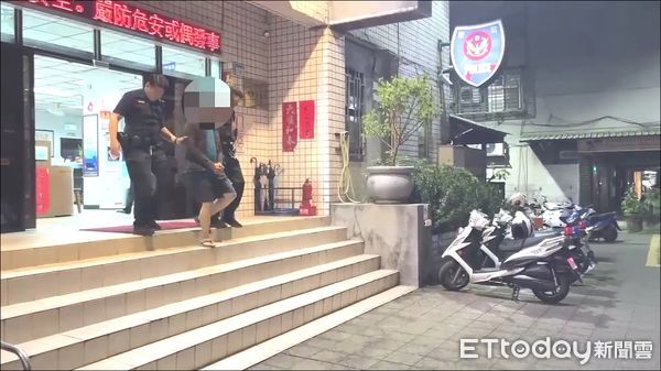 ▲黃男巷弄會車引發行車糾紛，亮槍恐嚇對方讓路。（圖／記者陸運陞翻攝）