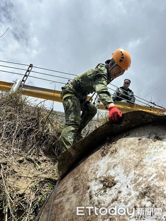 ▲▼太管處攜手林業及自然保育署南投分署及花蓮分署等單位進行合歡山聯合淨山活動。（圖／太管處提供，下同）