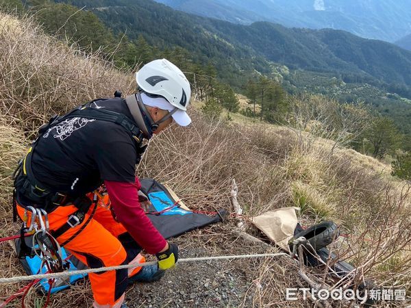 ▲▼太管處攜手林業及自然保育署南投分署及花蓮分署等單位進行合歡山聯合淨山活動。（圖／太管處提供，下同）
