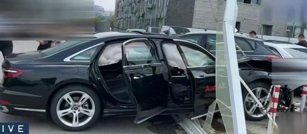 ▲▼陸男試駕撞爛5台豪車。（圖／翻攝環球時報）