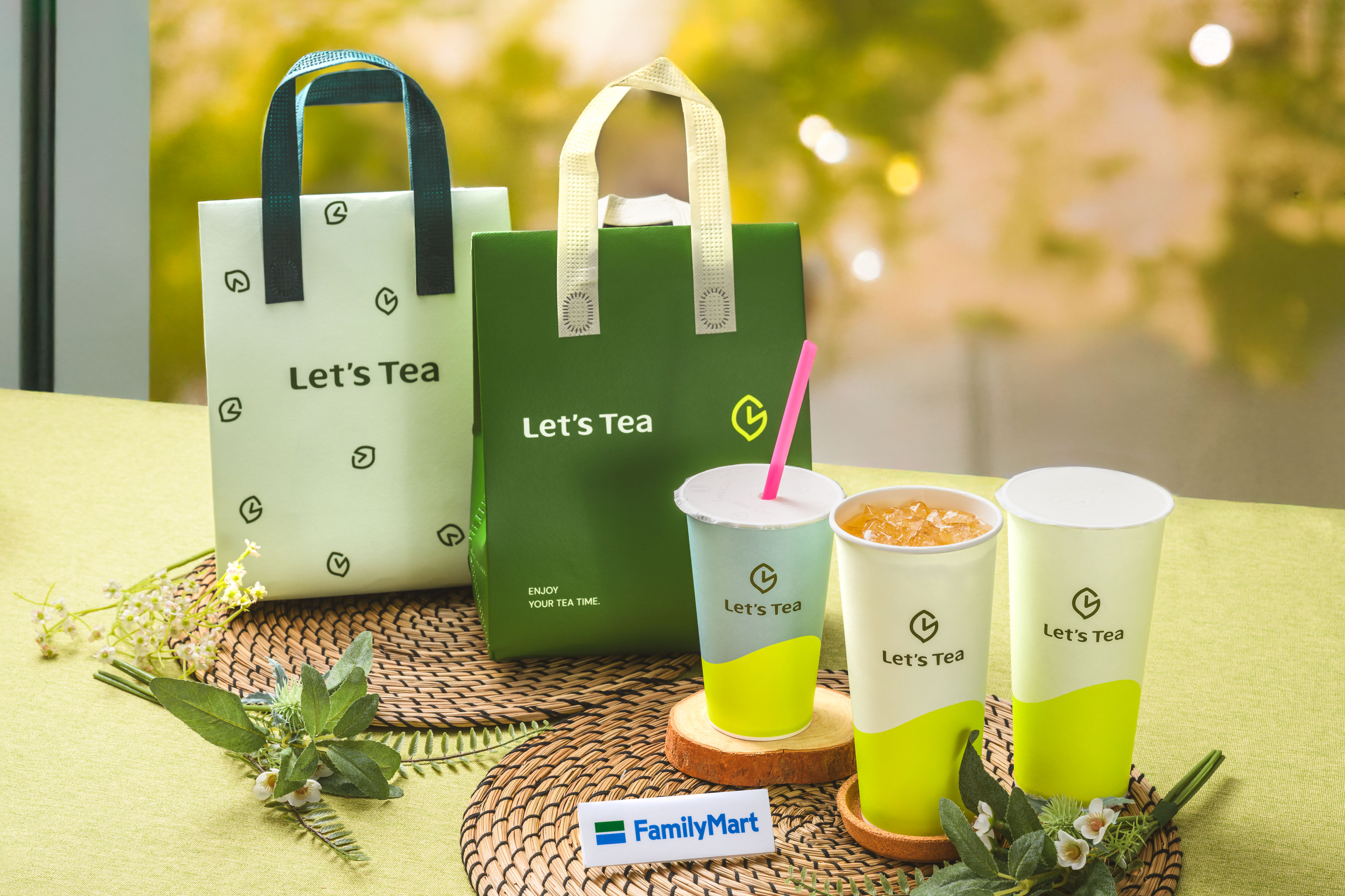 ▲▼全家正式宣布旗下茶飲品牌更名為「Let’s Tea」。（圖／業者提供）