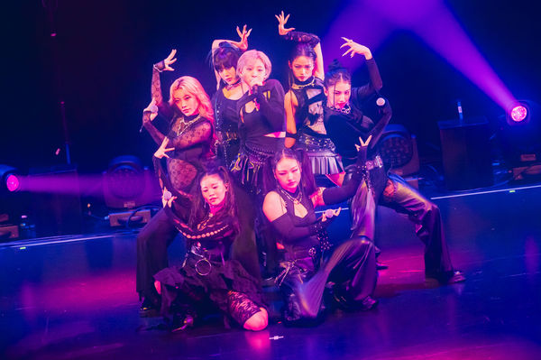 ▲▼J.Sheon揭開序幕，接著Tatsuya Kitani（木谷龍也）、HANA、ATARASHII GAKKO!（新學校領袖）、櫻坂46。（圖／好玩國際文化提供）
