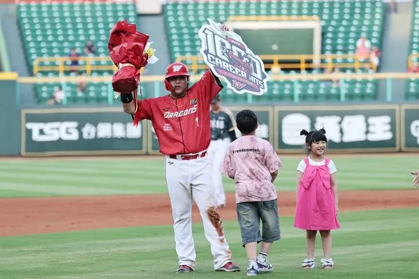 ▲▲陳子豪達成千安。（圖／味全龍提供）