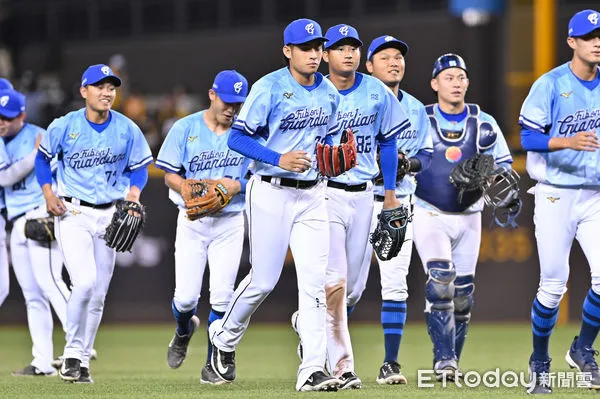 ▲▼富邦悍將中止5連敗。（圖／記者李毓康攝）