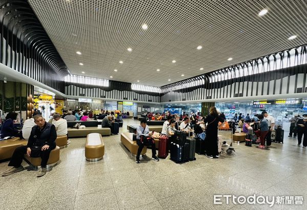 ▲▼民航局今協調航空公司協助金門機場旅客疏運。（圖／民航局提供）