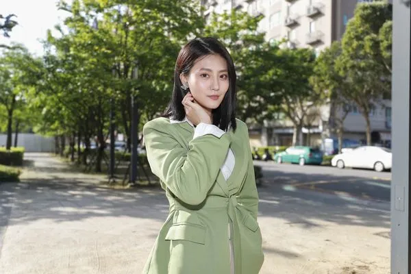 ▲「反派千金專業戶」顏曉筠加入《好運來》，與傅子純、吳東諺有對手戲。（圖／民視提供）