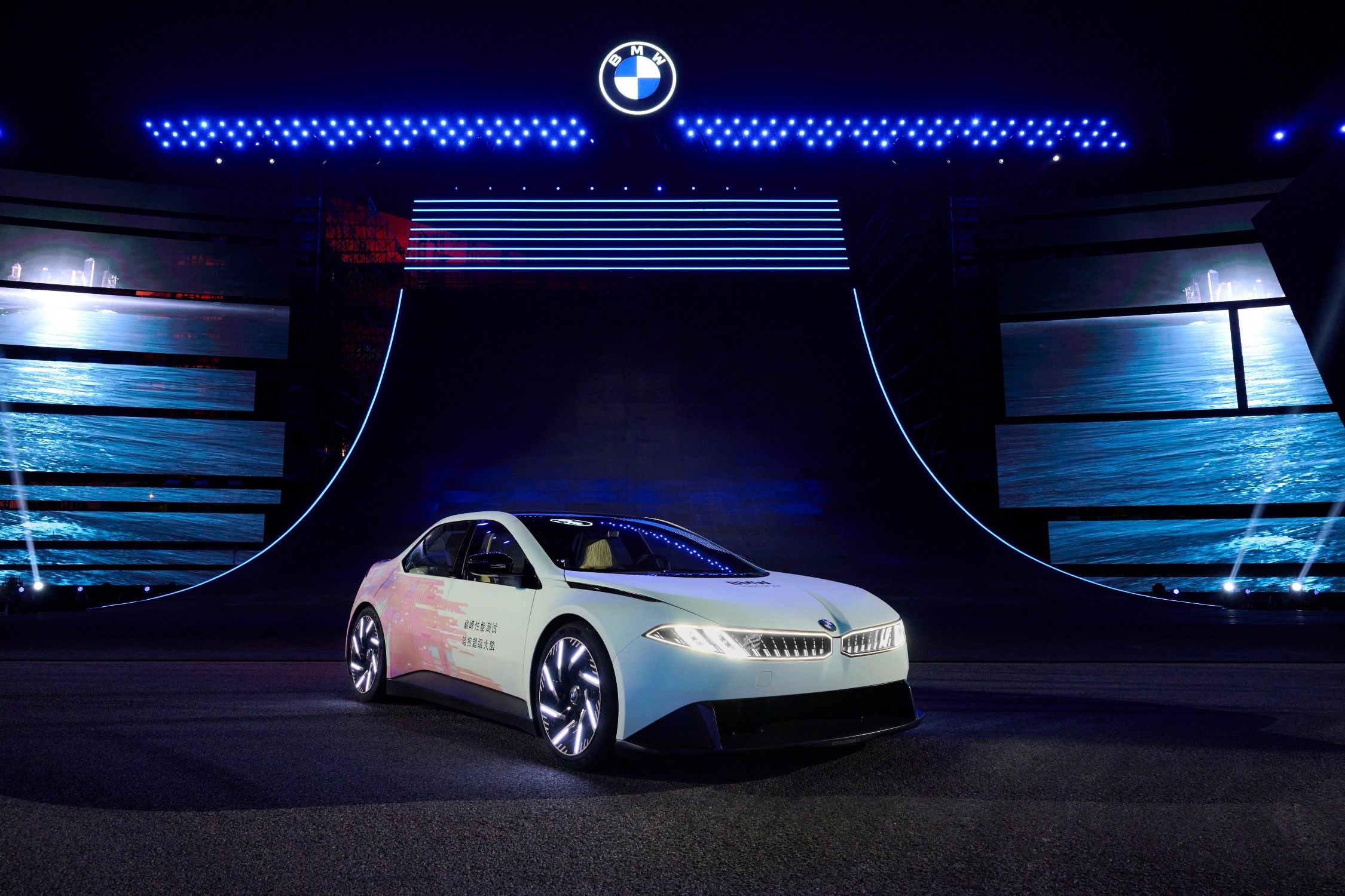 ▲BMW最強原型車Vision Driving Experience 。（圖／翻攝自BMW）