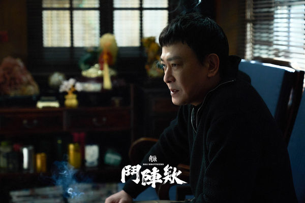 ▲《角頭－鬥陣欸》首度曝光「鬥陣欸！六大巨頭」，主演（左起）太保、崔浩然、高捷、喜翔、龍天翔、蔡振南。（圖／曼尼娛樂提供）