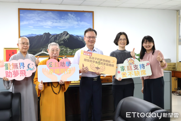 ▲▼ 如禪寺捐贈善款 助嘉監受刑人子女與家庭   。（圖／嘉義監獄提供）