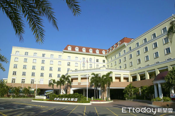 ▲劍湖山渡假大飯店2025年通過交通部觀光署星級旅館評鑑，榮獲五星級殊榮，今日舉辦隆重的五星級揭牌儀式。（圖／記者游瓊華翻攝）