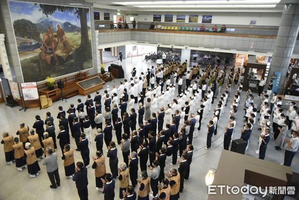 ▲▼   大林慈院虔誠朝山祈福    。（圖／大林慈濟醫院提供）