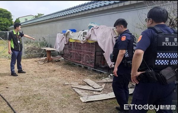 ▲台南市動保處會同永康分局警方前往現場勘查蒐證，發現籠內遺有3具貓屍白骨，當下並未發現其他動物，己蒐證紀錄完成，並帶回貓隻遺骨至善化辦公室保存、後續送驗釐清死因。（圖／記者林東良翻攝，下同）
