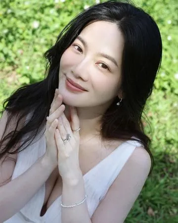 ▲曾之喬即將迎來第一個母親節。（圖／翻攝自Instagram／chiaochiaotzeng）