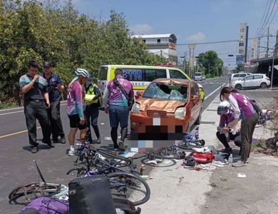快訊／康橋學校成年禮嚴重車禍！7學生遭撞...1人重傷滿身血
