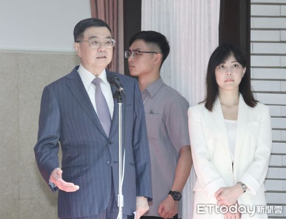 ▲▼卓榮泰 聯訪 立法院院會 預算解凍 等。（圖／記者屠惠剛攝）