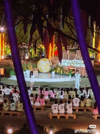 ▲▼全大陸等不到她發文！　關曉彤「0祝福鹿晗」爆分手後首露臉。（圖／翻攝自微博）