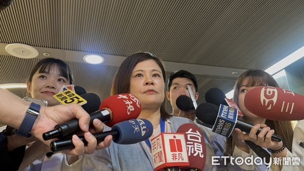 ▲▼台北市社會局主秘蕭舒云受訪談王大陸。（圖／記者袁茵攝）