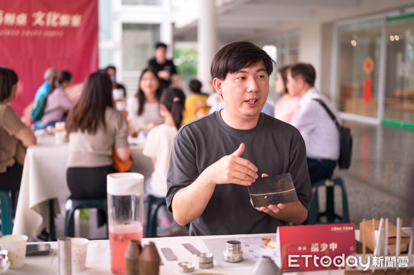 ▲工藝中心新進駐工藝師於「工藝辦桌&middot;文化饗宴」南投特別場齊聚一堂。（圖／國立臺灣工藝研究發展中心提供，下同）