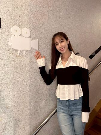 ▲小薰（黃瀞怡）與觀眾互動熱烈贏得滿堂彩。（圖／中山73提供）