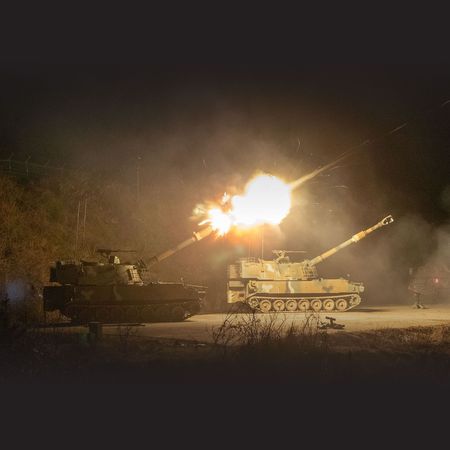 ▲▼南韓陸軍實施夜間射擊訓練。（圖／翻攝南韓陸軍）
