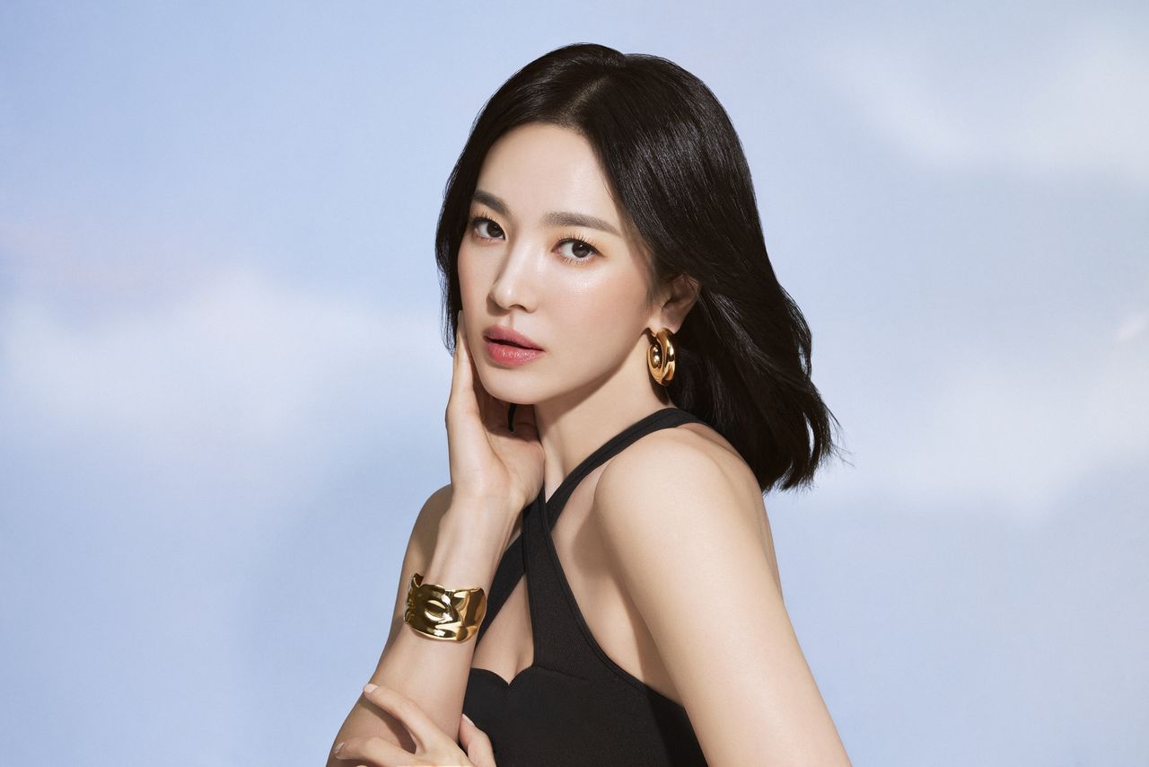 嬌蘭,DOLCE & GABBANA,粉底液,粉底,彩妝。（圖／記者李薇攝、品牌提供）