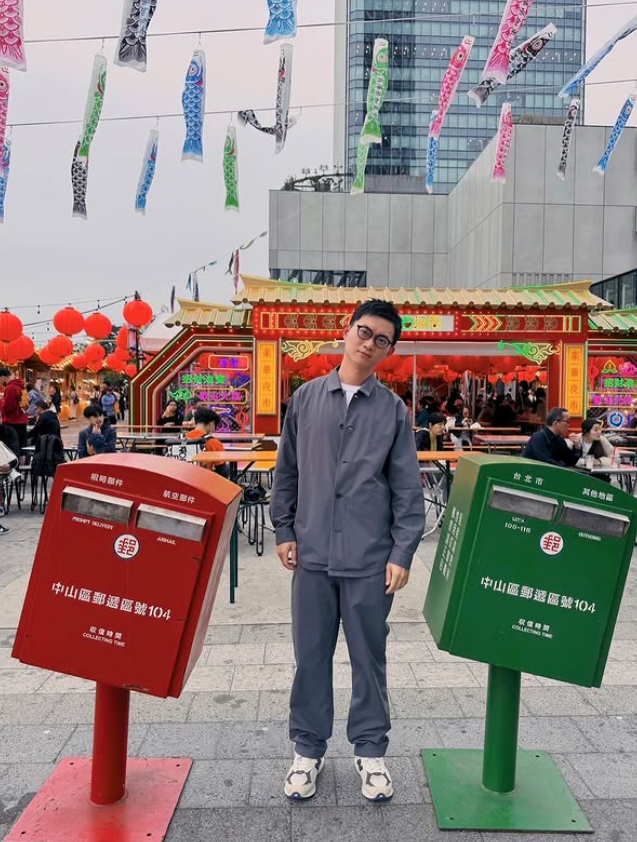 ▲▼視網膜。（圖／翻攝自Instagram／retina_anchorman）