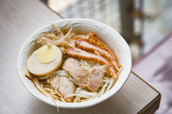 ▲▼湠集麻辣麵。（圖／部落客黑皮的旅遊筆記授權提供）