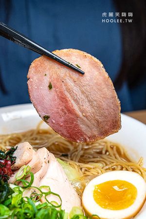 ▲▼麵柒八 ラーメン(高雄)鳳山日式拉麵宵夜!攤車升級冷氣店面,限定剝皮辣椒酸白菜雞湯拉麵。（圖／部落客虎麗笑嗨嗨授權提供）