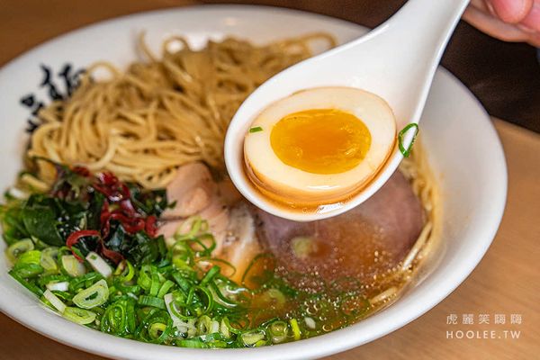▲▼麵柒八 ラーメン(高雄)鳳山日式拉麵宵夜!攤車升級冷氣店面,限定剝皮辣椒酸白菜雞湯拉麵。（圖／部落客虎麗笑嗨嗨授權提供）