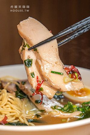 ▲▼麵柒八 ラーメン(高雄)鳳山日式拉麵宵夜!攤車升級冷氣店面,限定剝皮辣椒酸白菜雞湯拉麵。（圖／部落客虎麗笑嗨嗨授權提供）