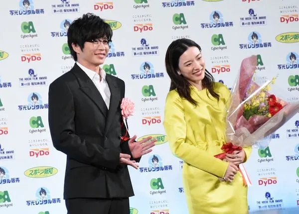 ▲▼永野芽郁、田中圭。（圖／翻攝自X）