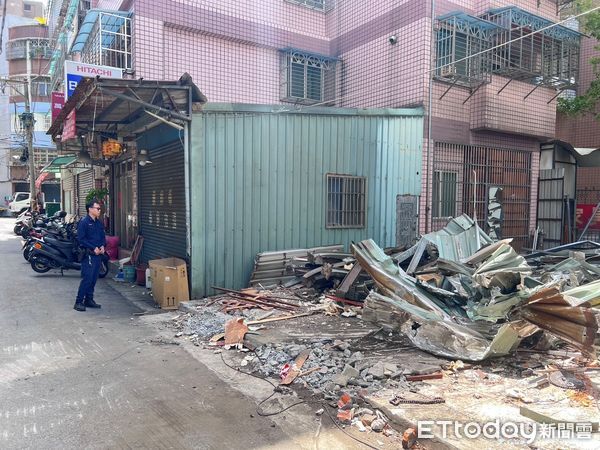 ▲▼新北市府強制拆除三重違法宮廟             。（圖／記者陳以昇翻攝）