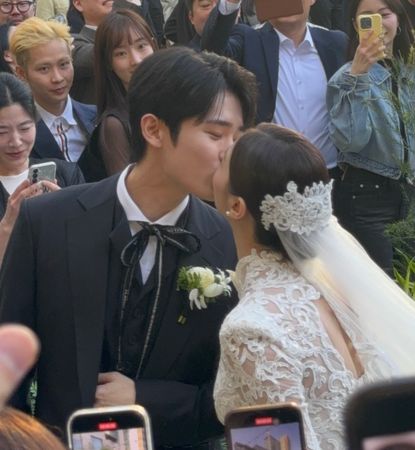▲恭喜Ailee結婚了！現場照曝光　《單身即地獄》崔時訓：心臟快爆炸  。（圖／翻攝自崔時訓IG）