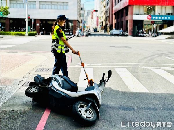 ▲▼高雄市政府警察局領先全國，自113年下半年起全面導入「交通事故行動處理APP」，為交通事故處理流程帶來革命性的改變。（圖／記者吳世龍翻攝）