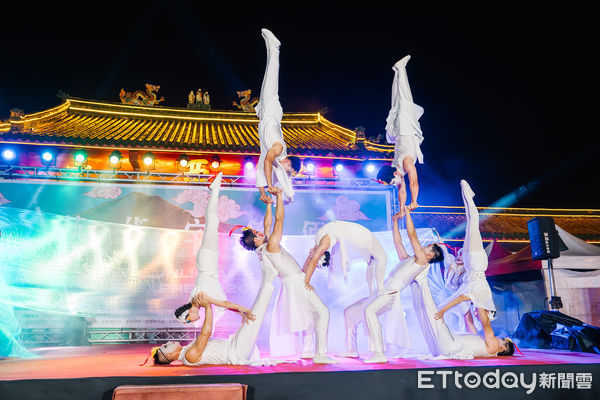 ▲藝術宅急便以「藝術即生活、表演即日常」為核心理念，結合當地信仰文化及自然環境，讓演出與場域共融共感，進一步提升社區的藝術素養與文化參與。（圖／記者游瓊華翻攝）