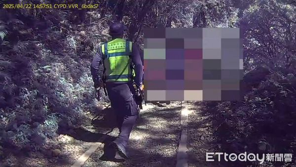 ▲▼       22日前往阿里山鄉特富野古道時不明原因倒地      。（圖／記者翁伊森翻攝）