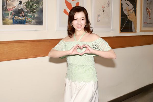 ▲廖家儀出席「不倒勇士挑戰玉山」公益記者會。（圖／民視提供）