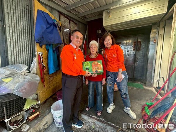▲清境農場於端午節前夕探訪「金門英雌」林翠金。（圖／清境農場提供，下同）