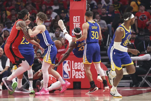 ▲勇士「士官長」巴特勒、柯瑞，火箭森根、格林。（圖／路透）