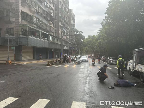 ▲李女騎車行經路口未減速，撞上走行人穿越道的江男。（圖／記者陸運陞翻攝）