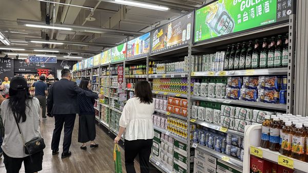 ▲▼家樂福桂林店設置設立「韓國旅客專屬收銀結帳檯」。（圖／業者提供）