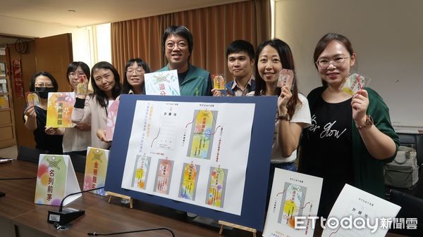 ▲台南市教育局推出「前路有光，夢想御守」，以粉彩書籤設計搭配動漫勵志語錄，為會考生注入勇氣與希望。（記者林東良翻攝，下同）