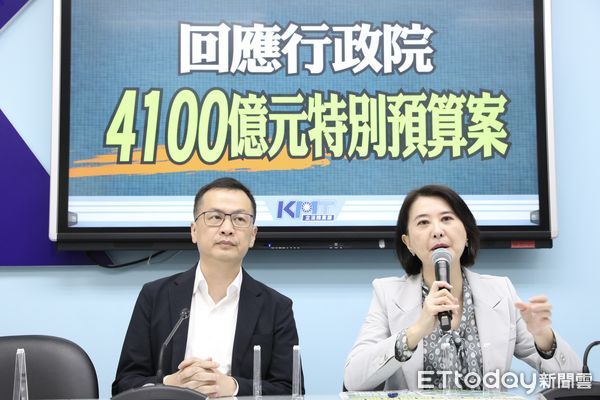 ▲▼國民黨團召開 回應行政院4100億元特別預算案 記者會 王鴻薇 羅智強。（圖／記者屠惠剛攝）