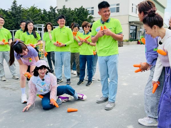 ▲廖小映(左)以及籃籃。（圖／民視提供）