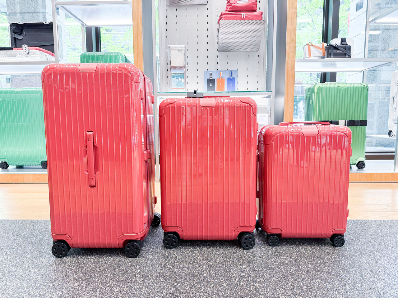 RIMOWA,Crash Baggage,CROWN,American Tourister,行李箱,旅行,時尚,。（圖／記者李薇攝、品牌提供）
