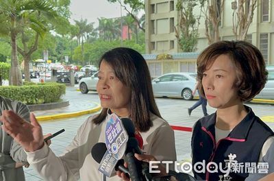 公文遭檢調「不慎帶走」?議員今幫領表 50罷免案完成二階領表