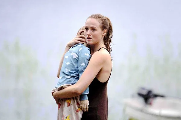 ▲坎城影后蕾娜特•萊茵斯薇（Renate Reinsve）在新片《復活劫》見兒屍當場情緒潰堤。（圖／海鵬提供）