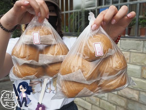▲▼草屯超大黑糖饅頭。（圖／部落客民宿女王芽月授權提供）