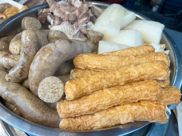 ▲▼【三重美食】基隆港古早味 好吃大腸圈、吉古拉推薦！營業凌晨宵夜。（圖／部落客陳小可的吃喝玩樂授權提供）